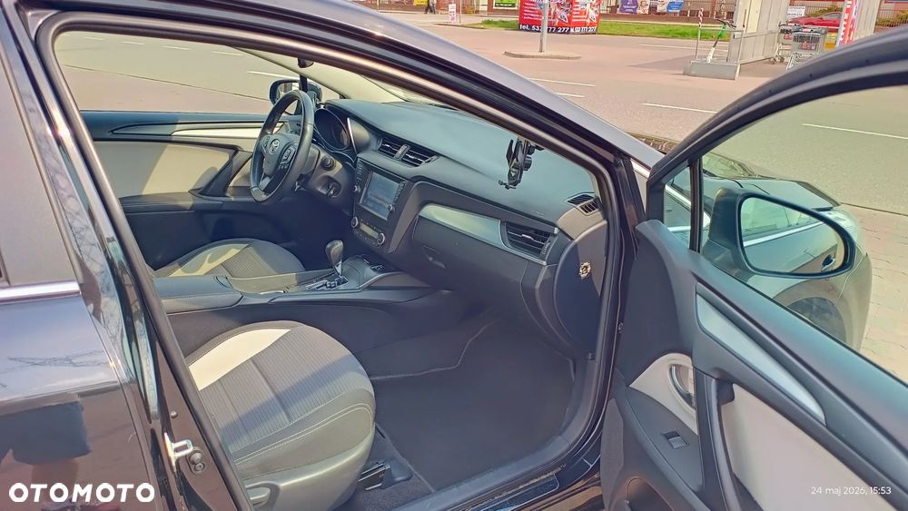 Toyota Avensis 1.8 Active MS - 17