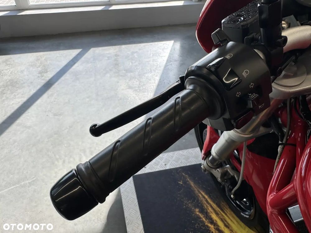 Ducati Monster - 30