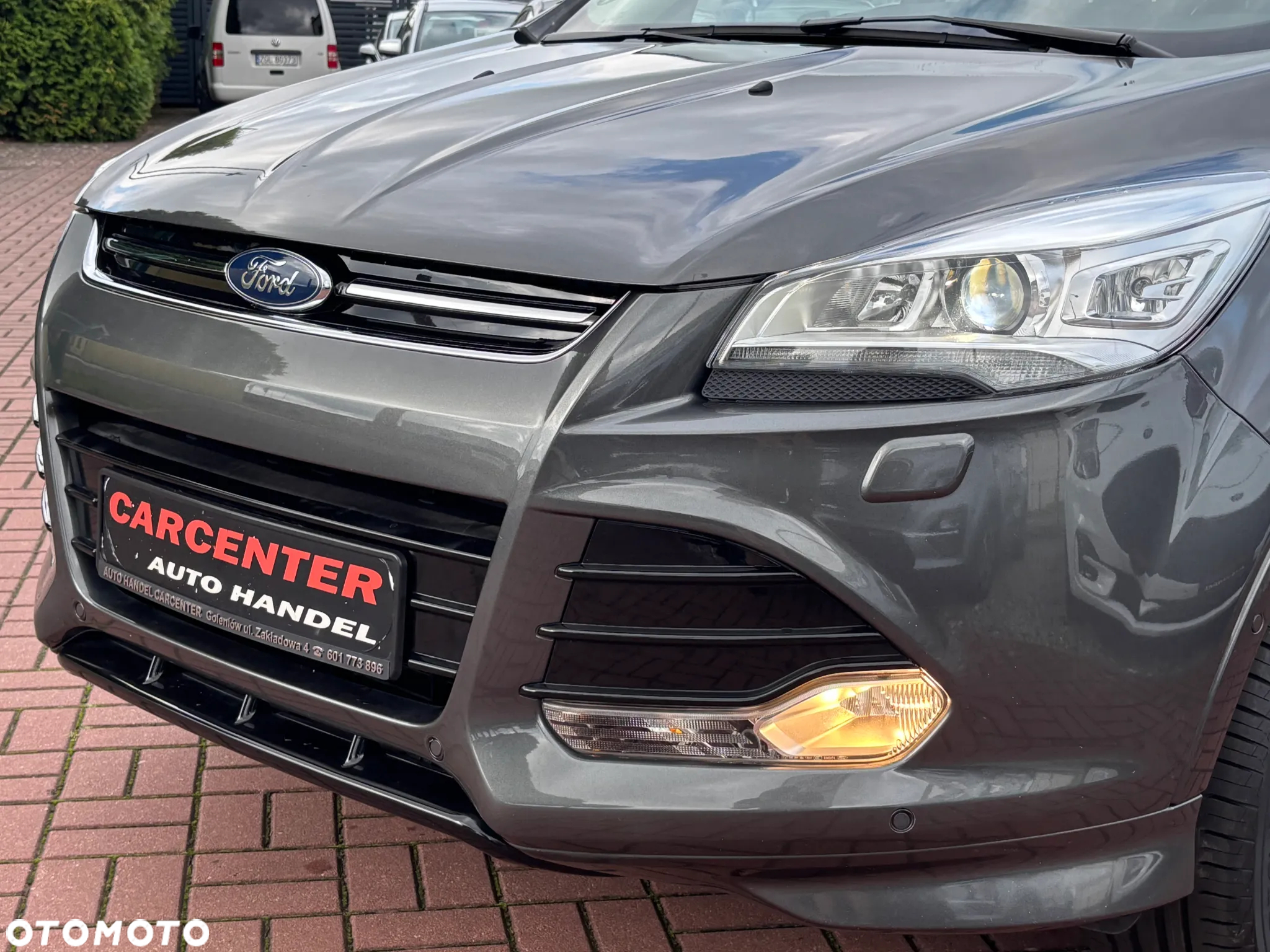 Ford Kuga 1.5 EcoBoost 2x4 Titanium - 5
