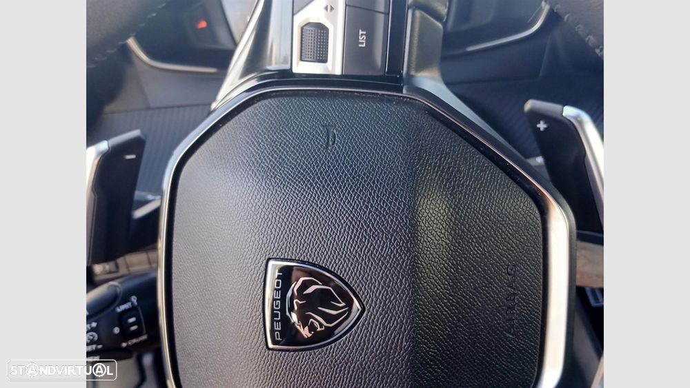 Peugeot 2008 1.2 Hybrid Allure e-DCS6 - 20