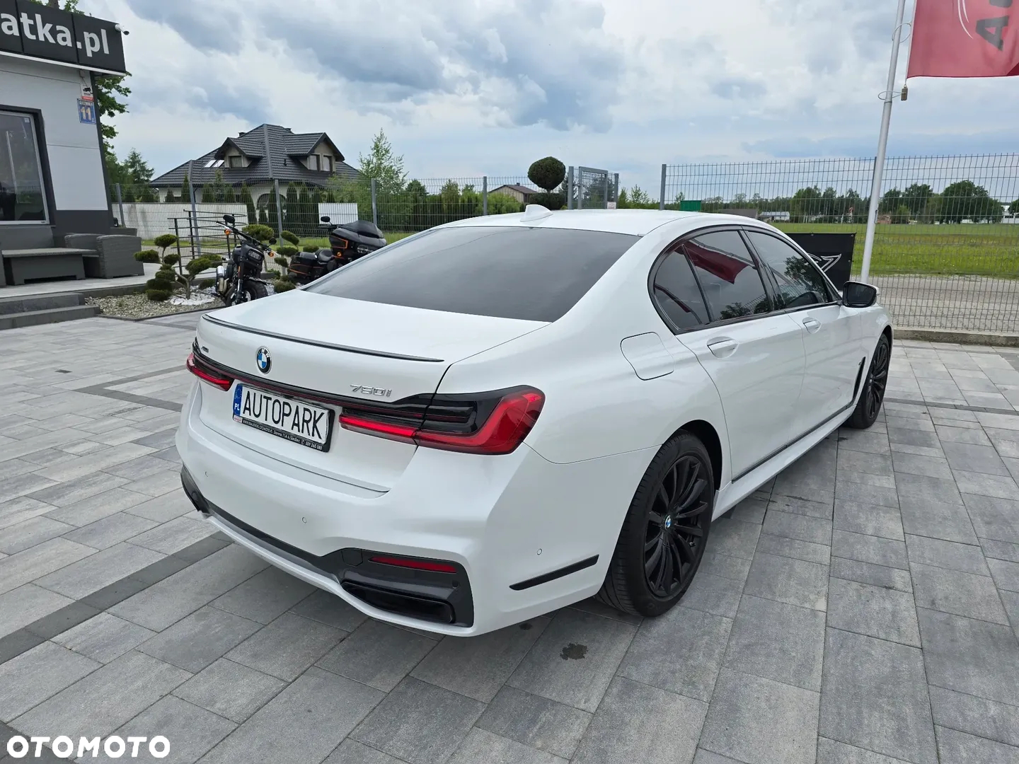 BMW Seria 7 750i xDrive sport - 20