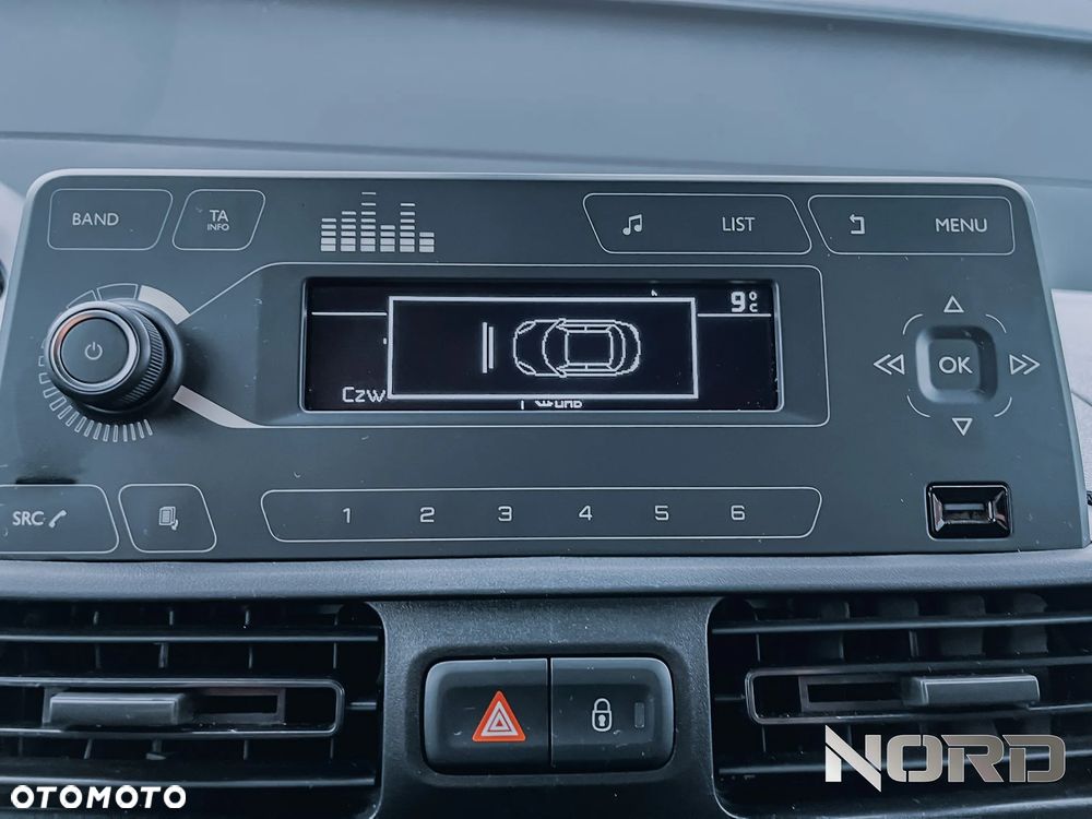 Peugeot Partner 4x4 Long Asphalt - 24