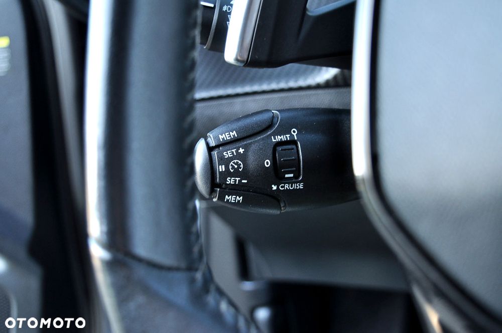 Peugeot 2008 1.5 BlueHDi GT S&S EAT8 - 30