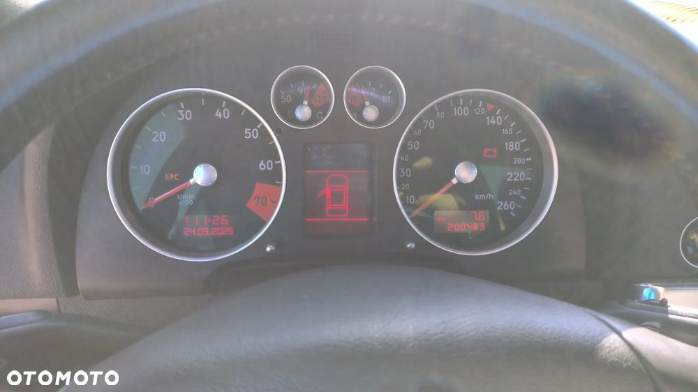 Audi TT Coupé 1.8T - 11