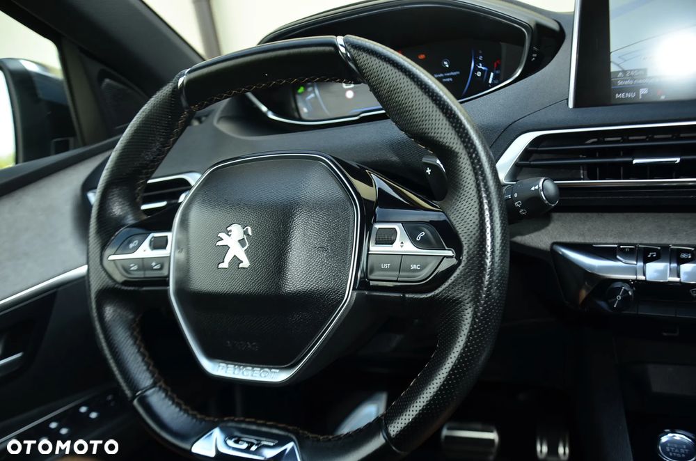 Peugeot 3008 1.2 PureTech GT S&S EAT8 - 26