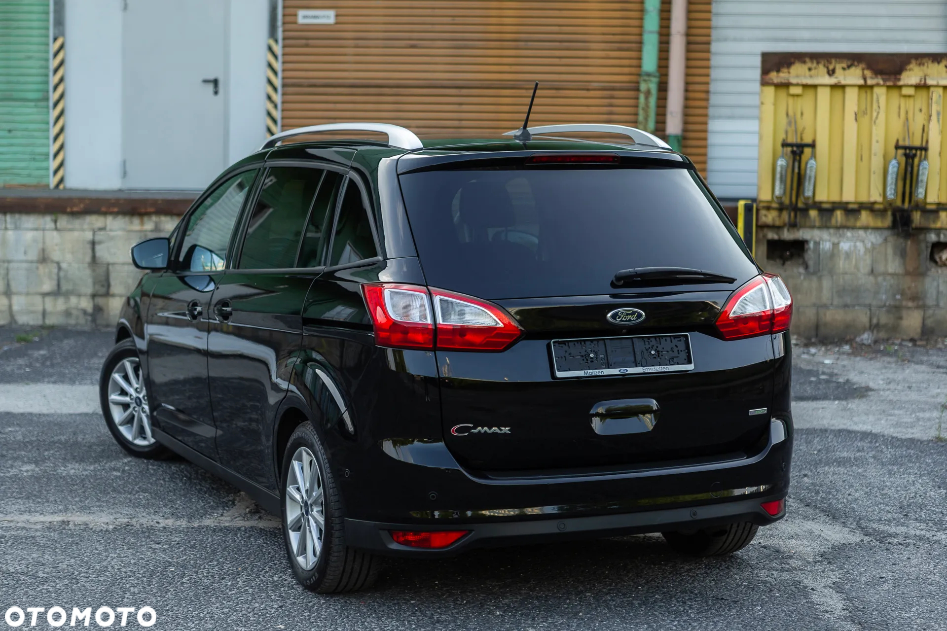 Ford Grand C-MAX - 17