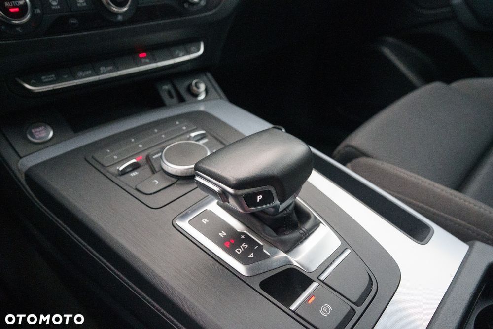 Audi Q5 40 TDI Quattro S tronic design - 22