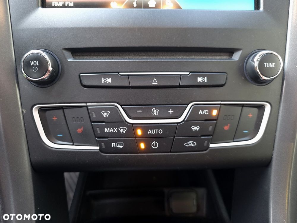 Ford Mondeo 2.0 TDCi Titanium - 16