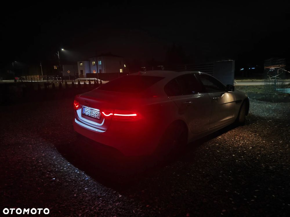 Jaguar XE 20d R-Sport Ingenium Edition - 37