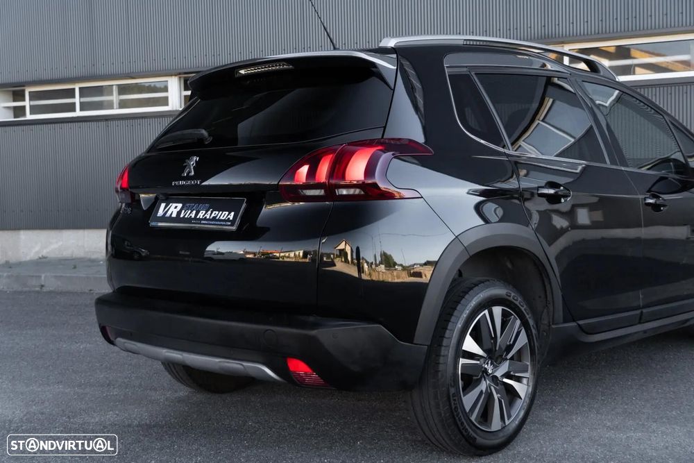 Peugeot 2008 1.2 PureTech Signature - 30