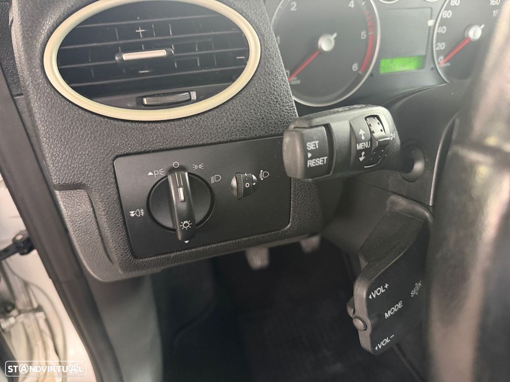 Ford Focus SW 1.6 TDCi Trend - 13