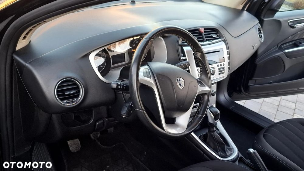 Lancia Delta 1.4 T-Jet 16v Argento - 16