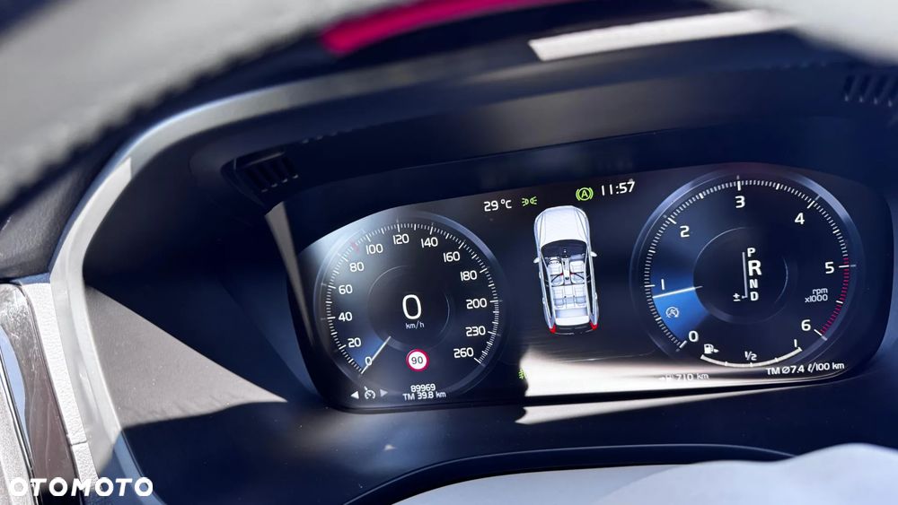 Volvo XC 60 B4 D AWD Inscription - 28