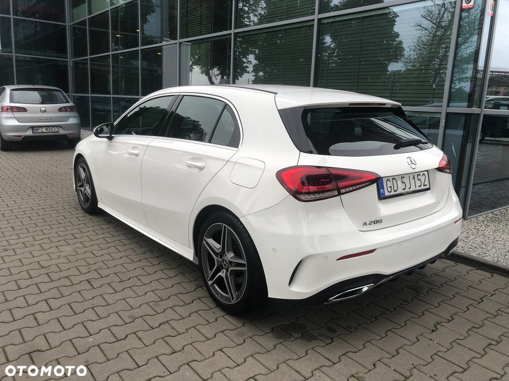 Mercedes-Benz Klasa A 200 AMG Line 7G-DCT - 3