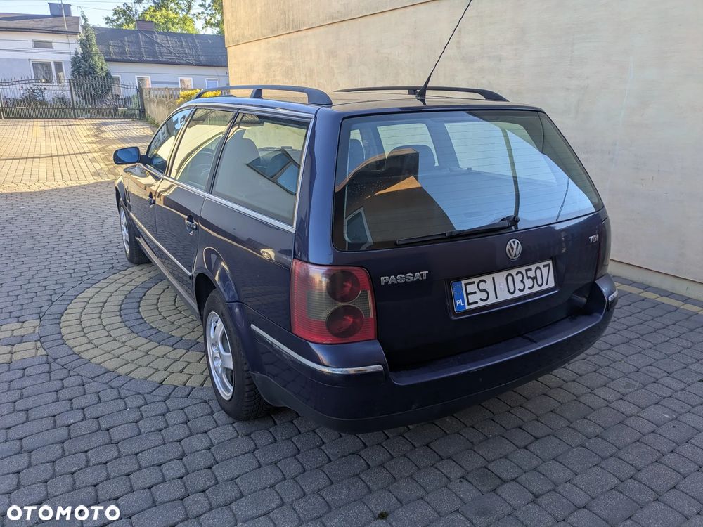 Volkswagen Passat 1.9 TDI Comfortline - 10