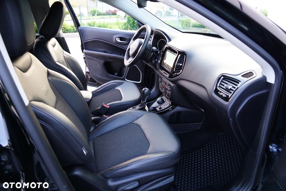 Jeep Compass 1.4 MultiAir Active Drive Automatik Limited - 32