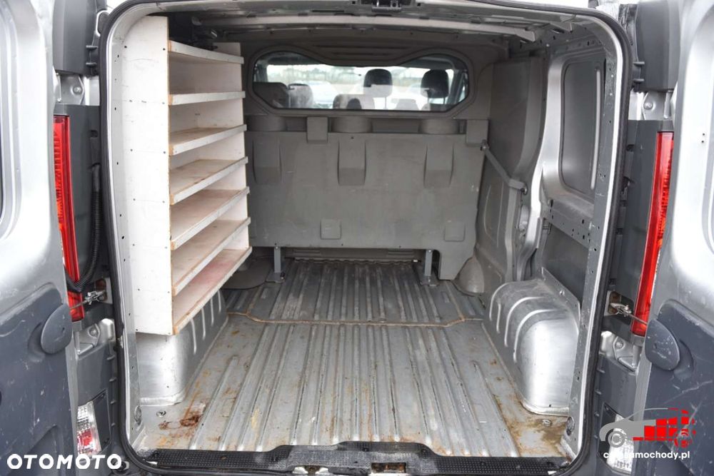 Opel Vivaro - 17