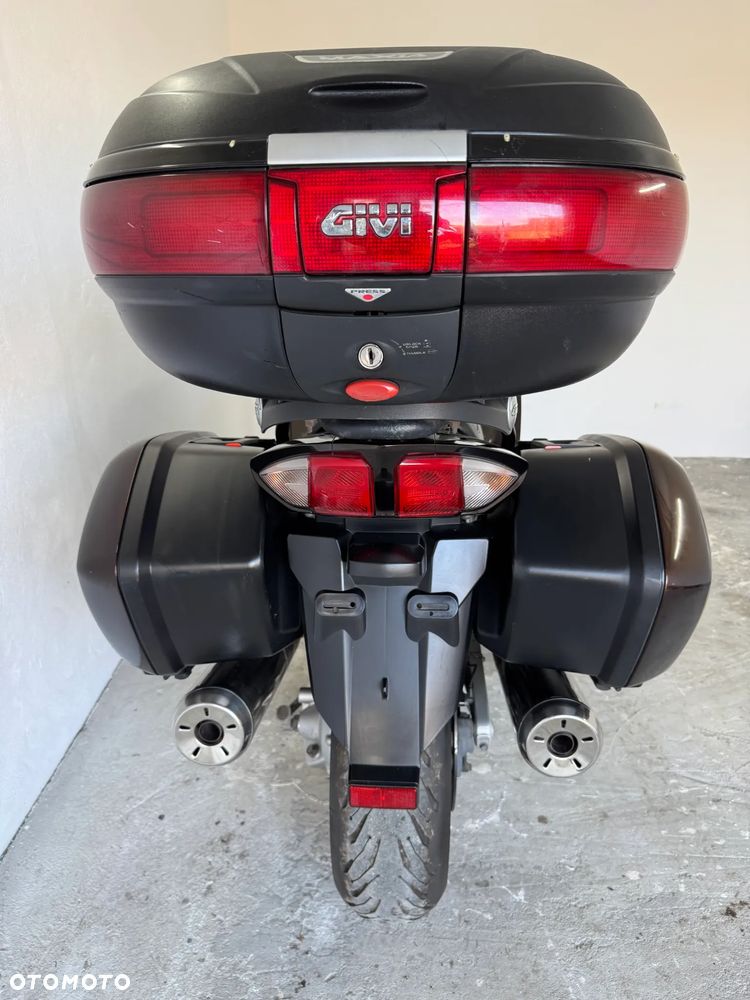 Yamaha FJR - 7
