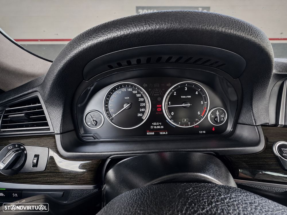 BMW 525 d Line Luxury Auto - 4
