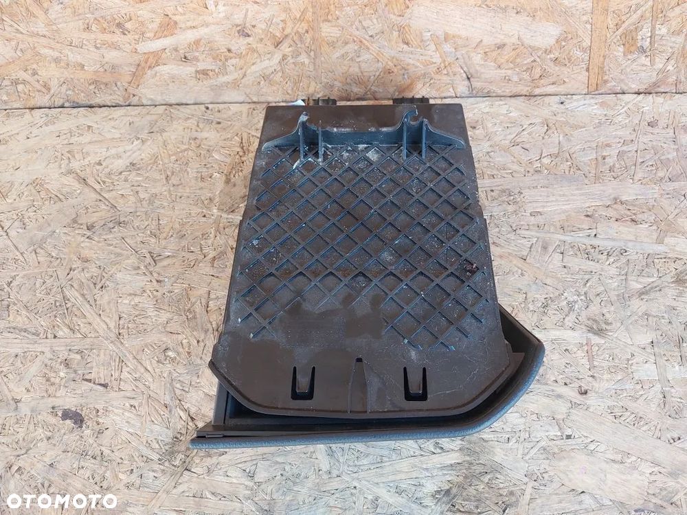 schowek konsoli uchwyt na kubek napoje cupholder vw multivan caravelle t6 7e5858601g - 2