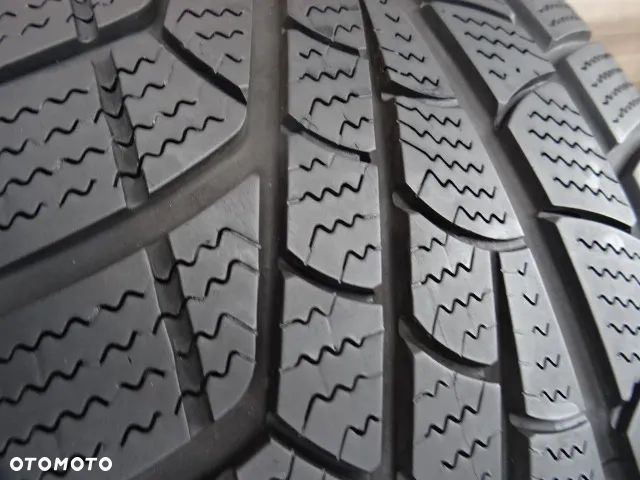235/45/R17 94H Pirelli Winter Sotto Zero W210 - 4