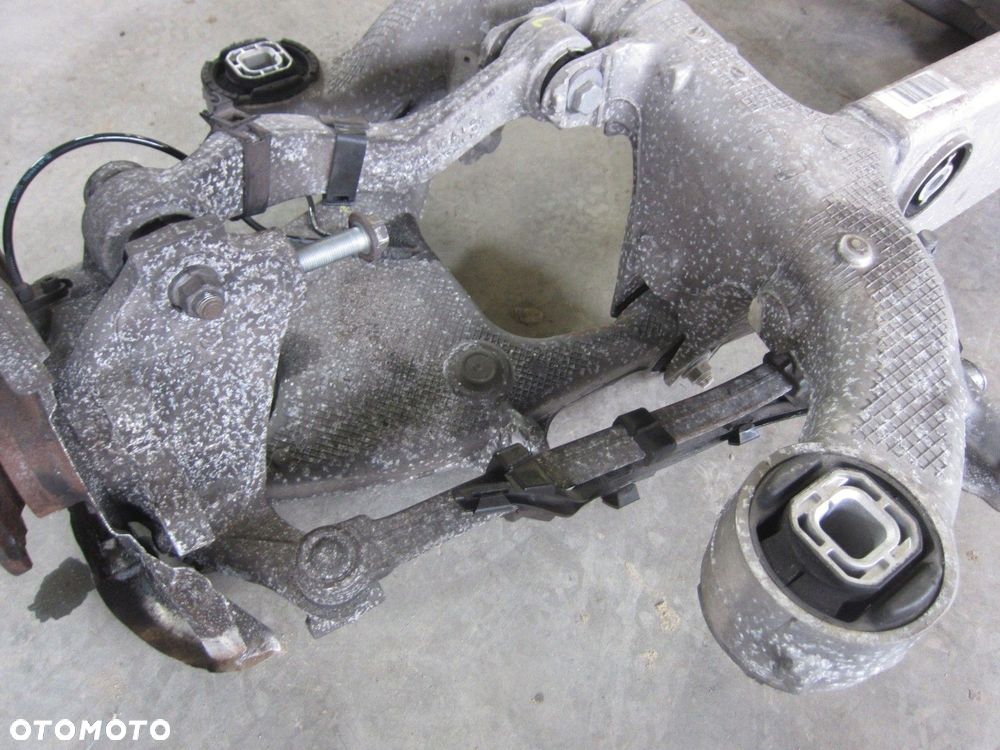 BMW F10 BELKA ZAWIESZENIA TYLNEGO ZWROTNICA KPL - 8