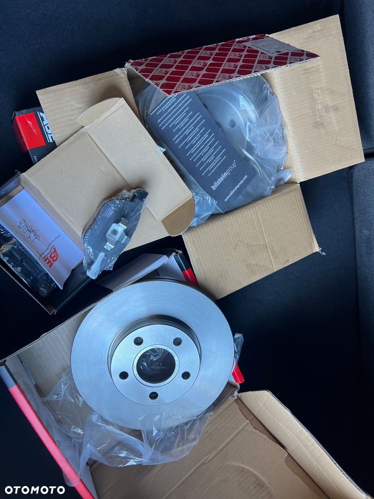 Ford Focus 1.6 16V Style - 21