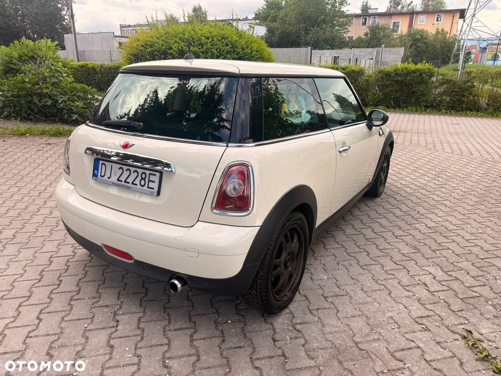MINI ONE - 4