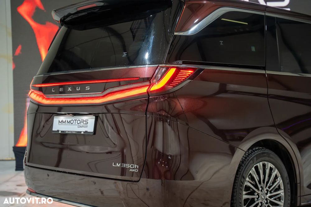 Lexus LM 350h Luxury - 11