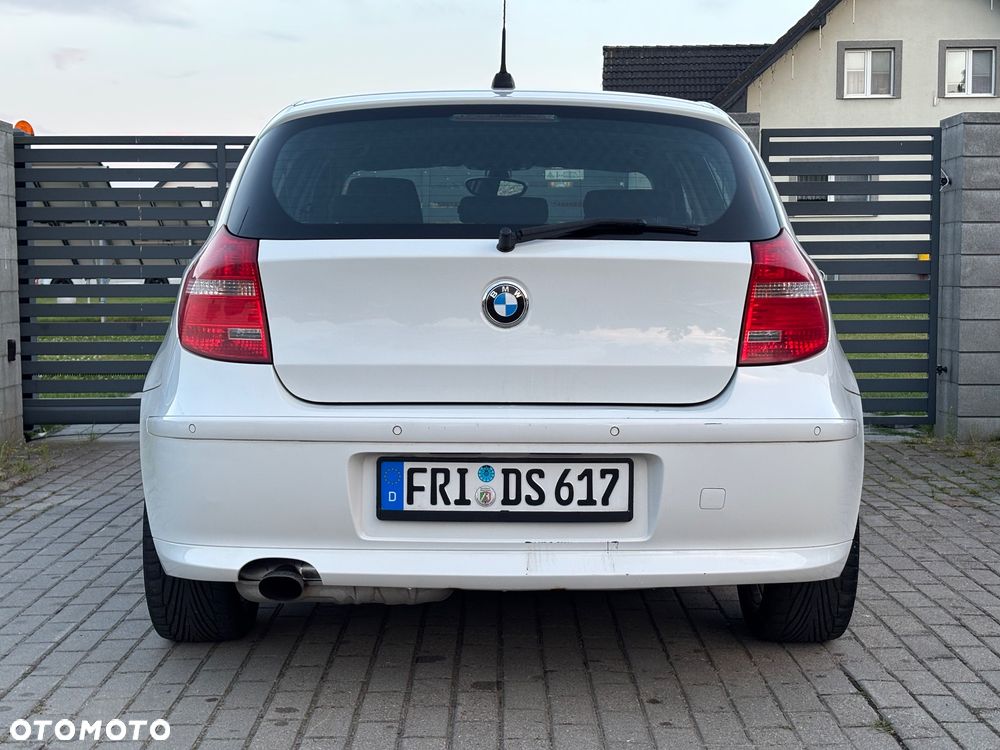 BMW Seria 1 116i - 8