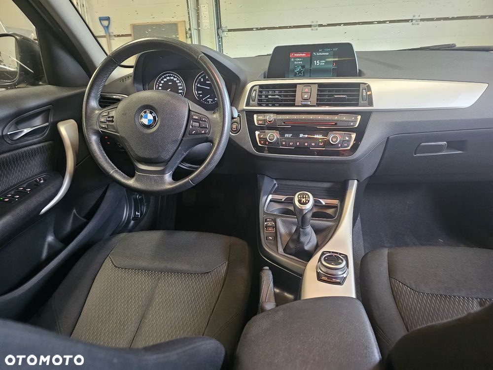 BMW Seria 1 118i Edition Metropolitan - 10