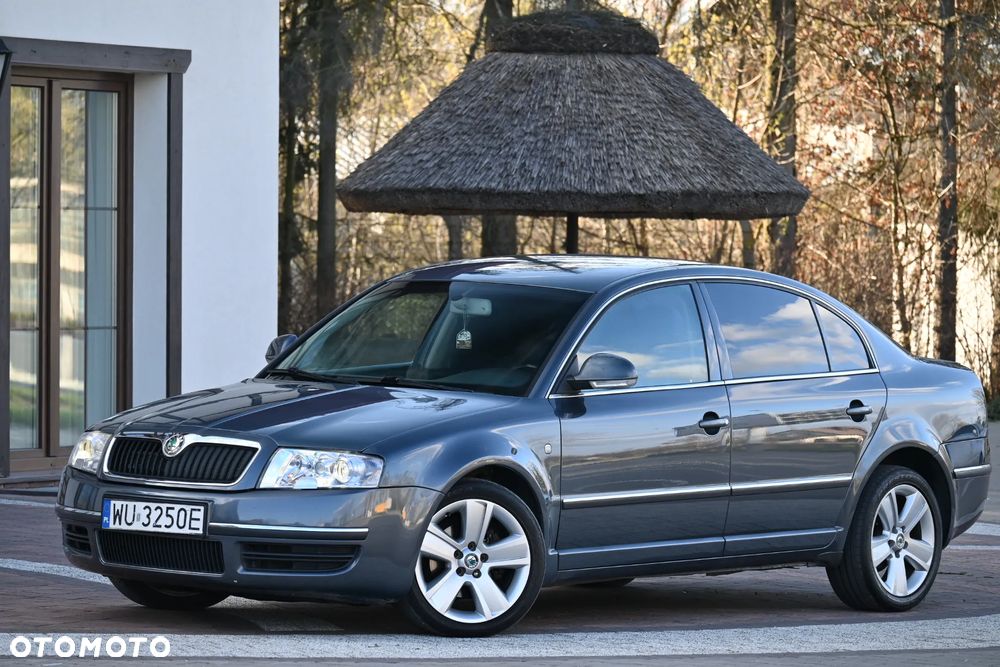 Skoda Superb 2.0 TDI DPF Prestige - 2