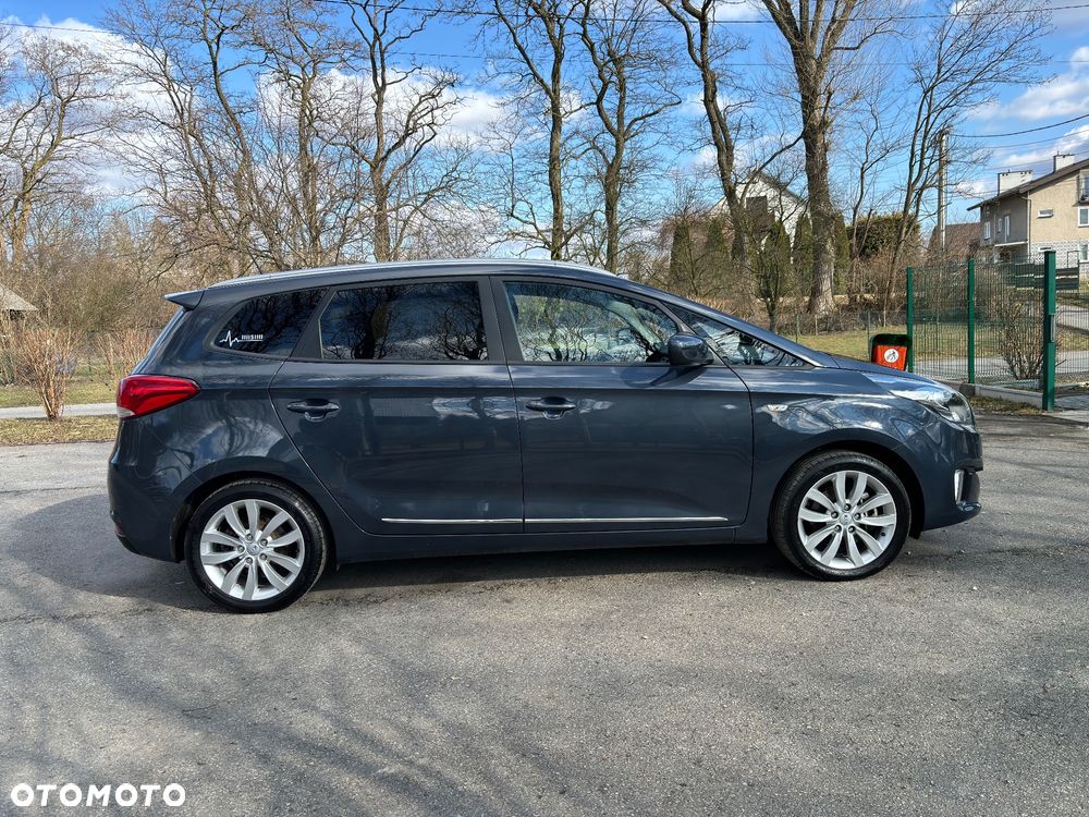 Kia Carens 1.6 GDI UEFA EURO 2016 - 10