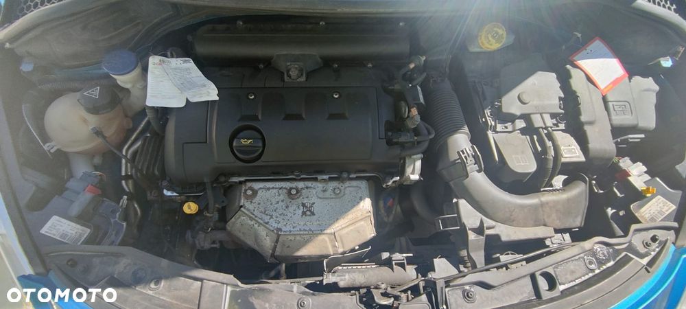 Peugeot 207 - 7