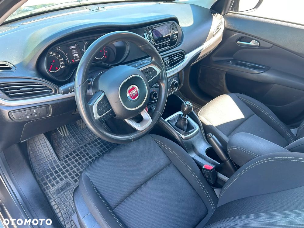 Fiat Tipo 1.4 T-Jet 16v Pop - 9