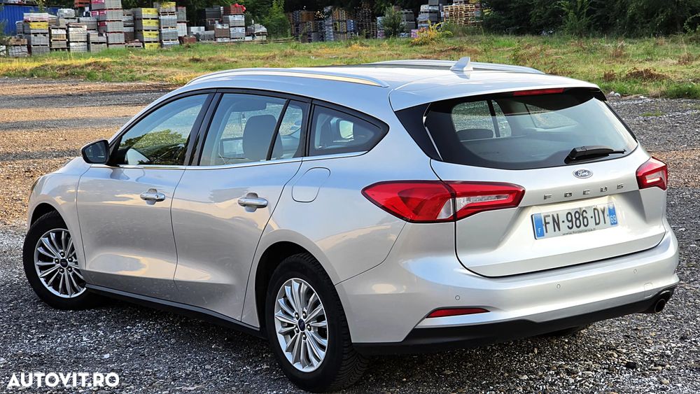 Ford Focus 1.0 EcoBoost Titanium - 3