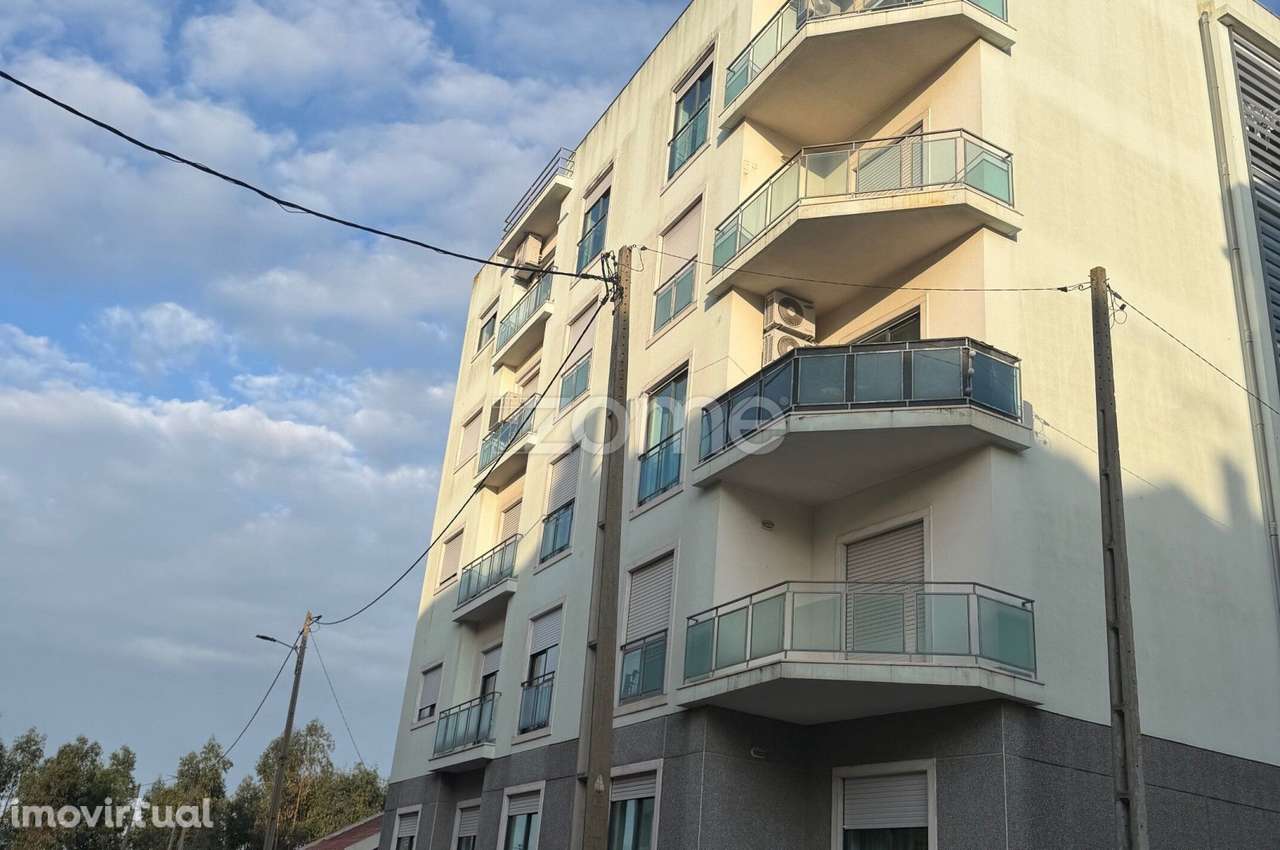 Apartamento T3, com Garagem, 114m2, no Seixal - 322.500,00€ - Grande imagem: 2/33