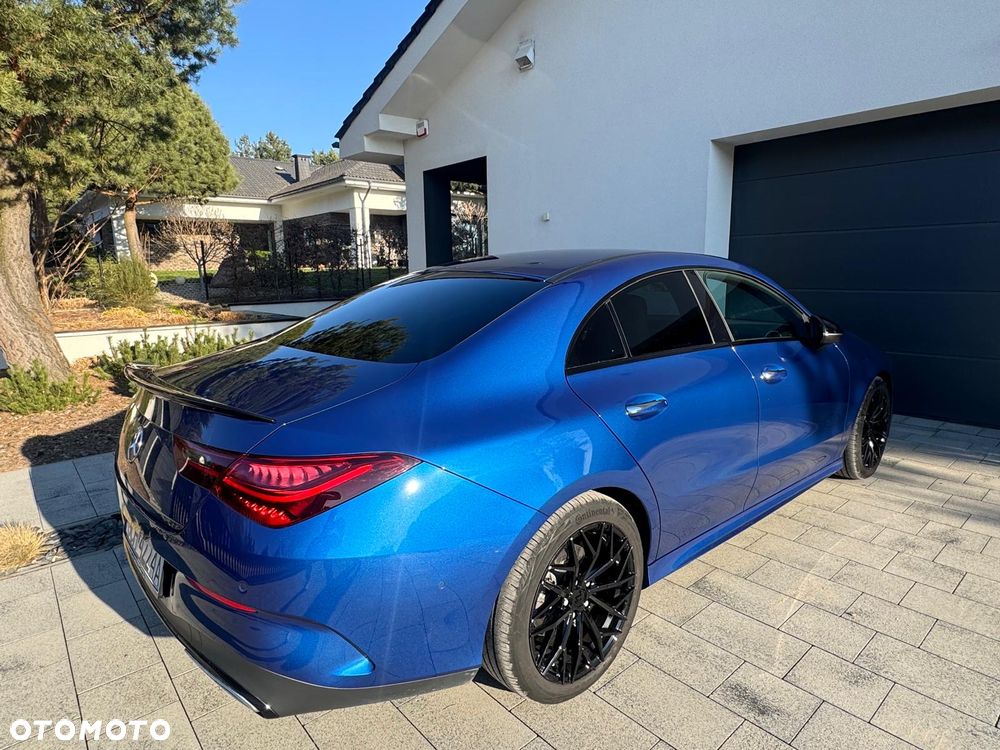 Mercedes-Benz CLA 200 d 8G-DCT AMG Line - 4