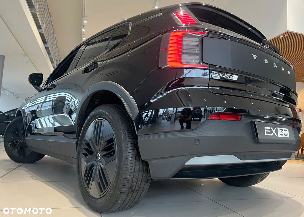 Volvo EX30 Twin Motor Performance AWD Ultra - 2