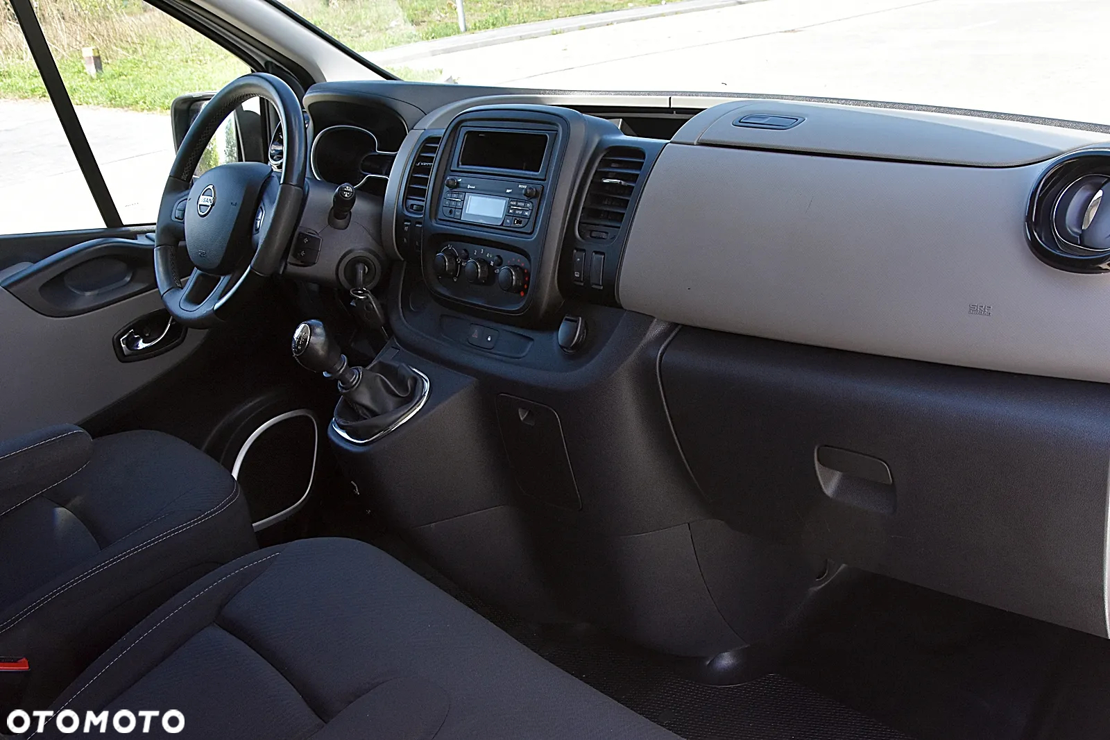 Nissan NV300 - 19
