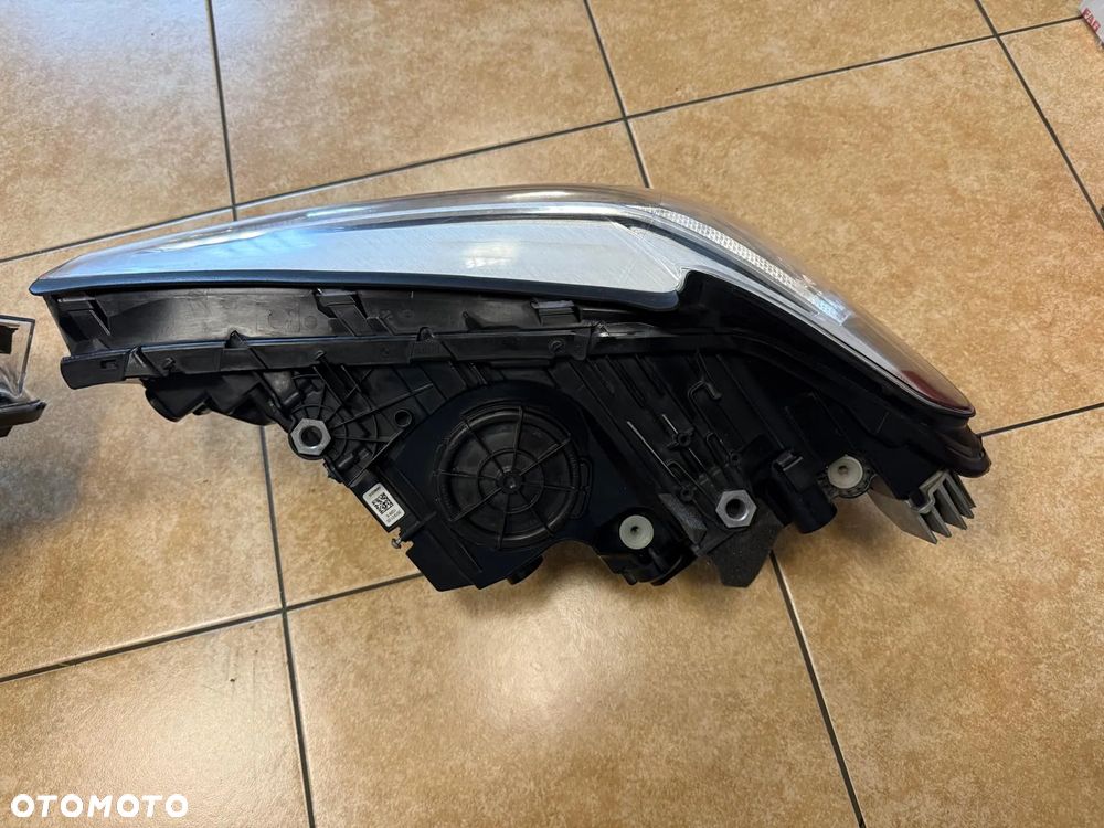 Lampa lampy przednie BMW X5 G05 30 8499122-03 - 3