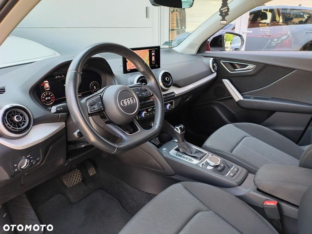 Audi Q2 35 TFSI S tronic - 12