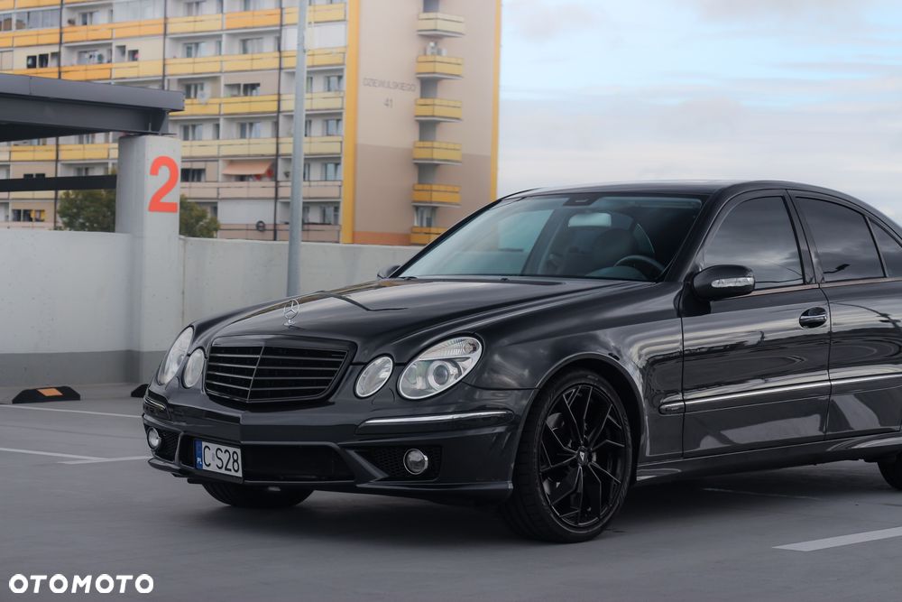 Mercedes-Benz Klasa E 500 Avantgarde Sport Edition - 14