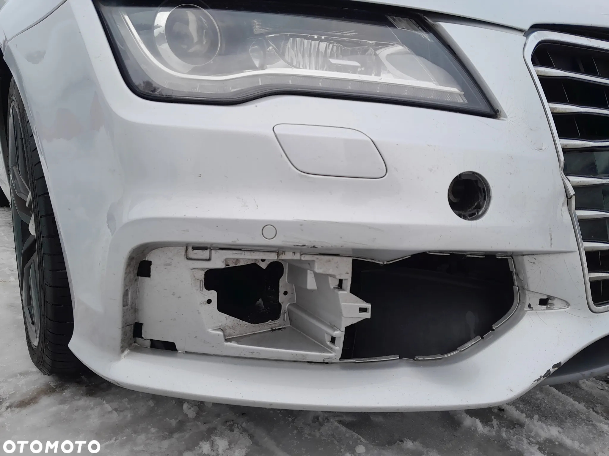 AUDI A7 C7 ZDERZAK PRZEDNI PRZÓD S-LINE SPRSYKI PDC KOLOR: LX7W - 12