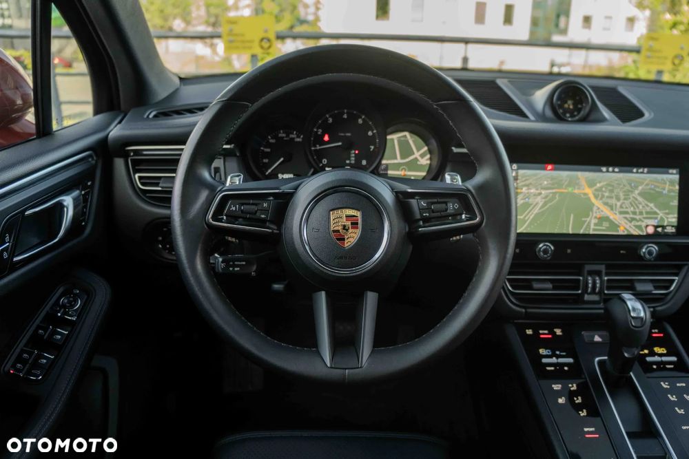 Porsche Macan Standard - 24