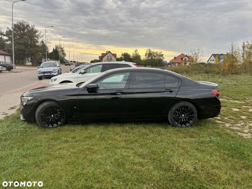 BMW Seria 7 740Li - 6