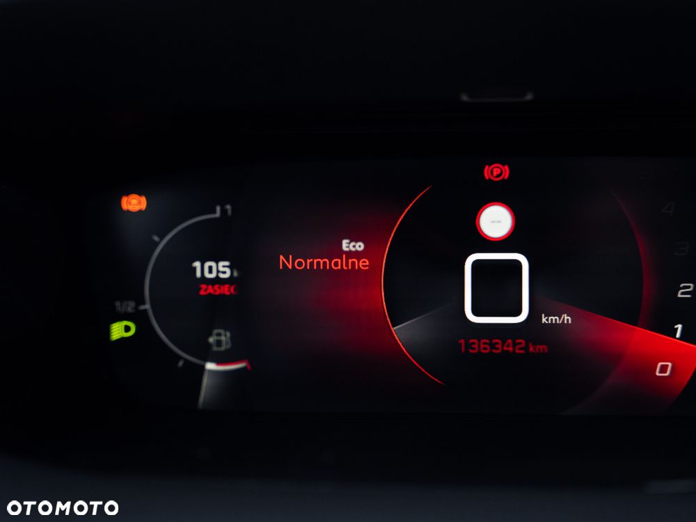 Peugeot 2008 BlueHDi 100 STOP & START Allure - 29