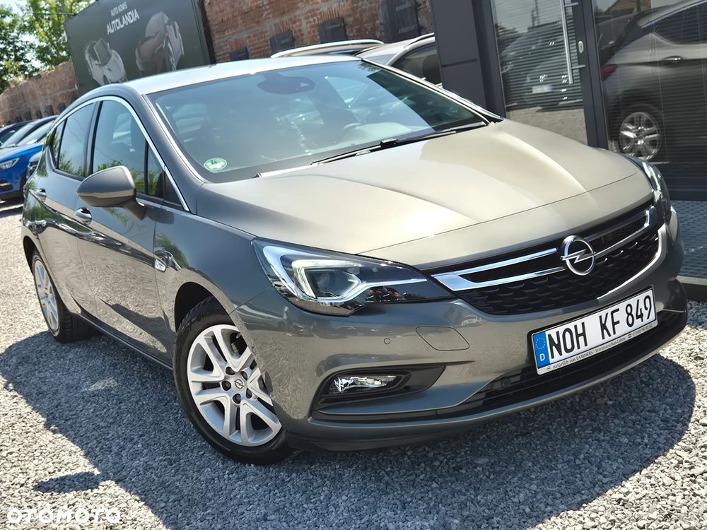 Opel Astra 1.4 T Dynamic S&S - 19