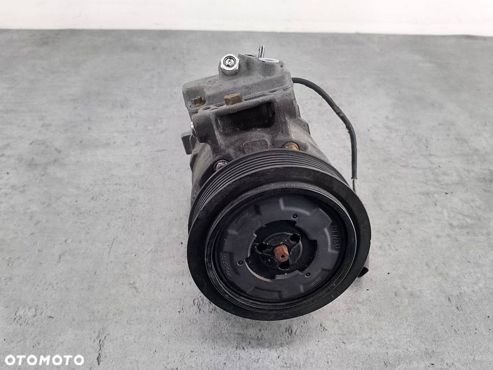 POMPA, SPRĘŻARKA KLIMATYZACJI AUDI A4 B6 2.0 20V - 6