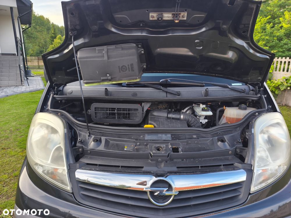Opel VIVARO - 31